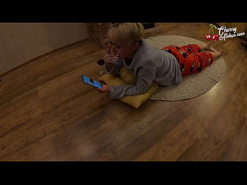 ❤️ ရူးသွပ်သော ဆံပင်ရွှေရောင် စုတ်နေသည် ကြီးမားသော ဒစ်ကြီးကို စို့ပြီး ခုန်နေသည် - စအို လိင် ️❌ အိမ်လုပ် porn ကျွန်ုပ်တို့တွင် my.pornolymp.ru% ﹏